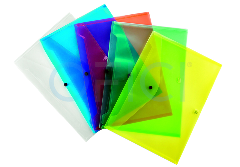 Envelope Plastic A4 w/button 25004